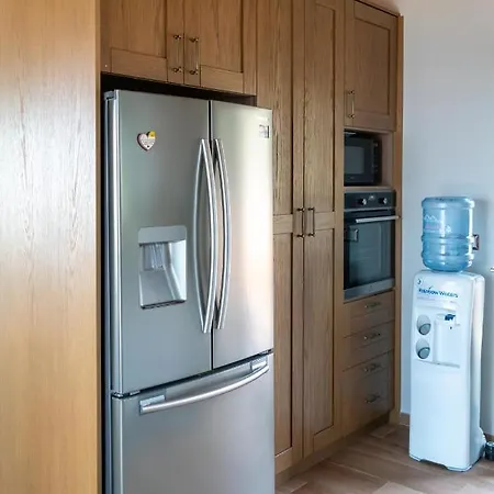 Kika Residences * 아요스니콜라오스